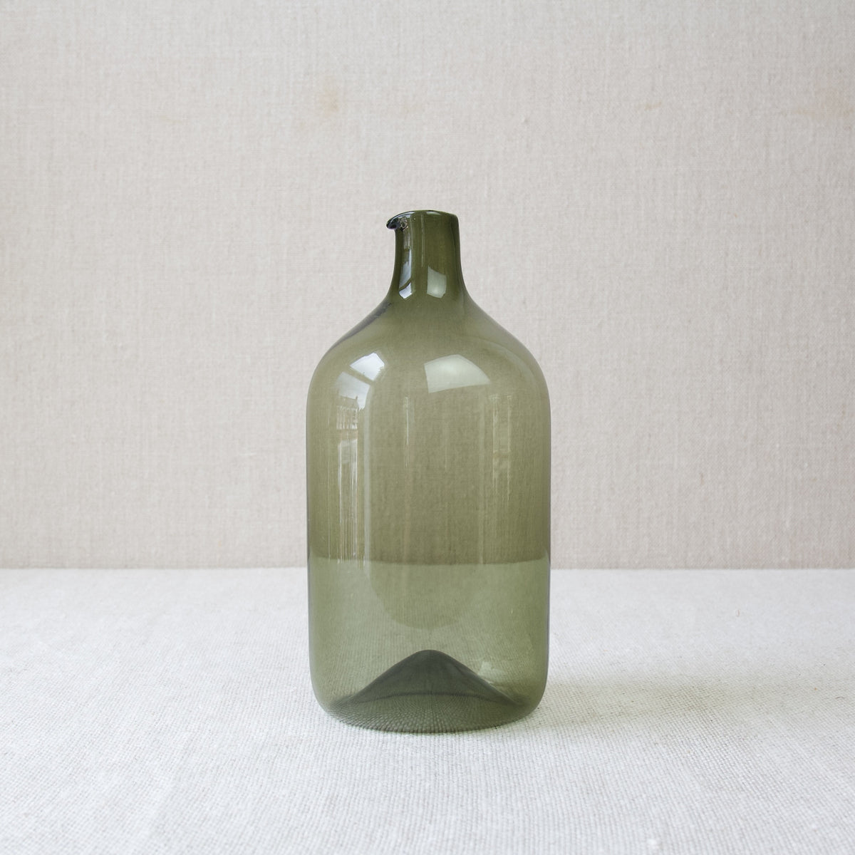 Timo Sarpaneva Straight-Sided Bird Bottle – Art & Utility