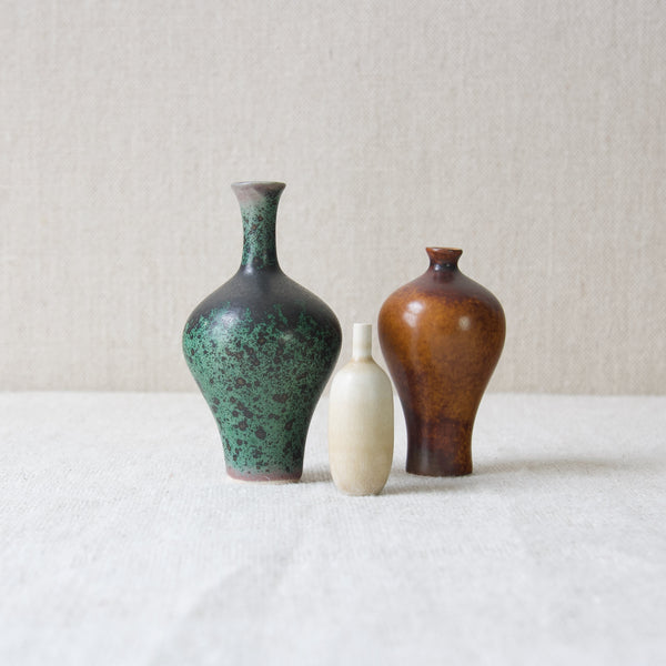 Trio of Nordic ceramic miniature vases from Annikki Hovisaari and Hoganas