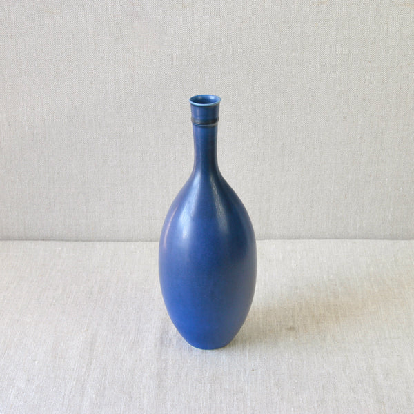 Bright cobalt blue vase designed by Stig Lindberg, 1960's, part of the Drejargods series from Gustavsberg