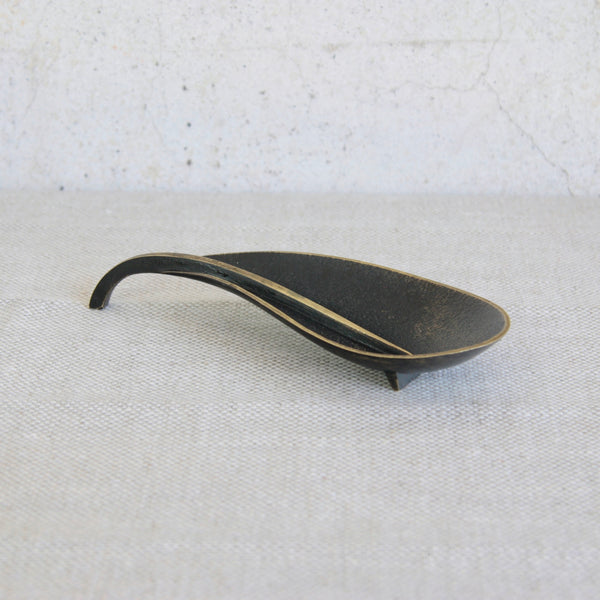 Richard Rohac leaf tray from 1950s Vienna, a decorative brass piece with sculptural mid-century appeal.