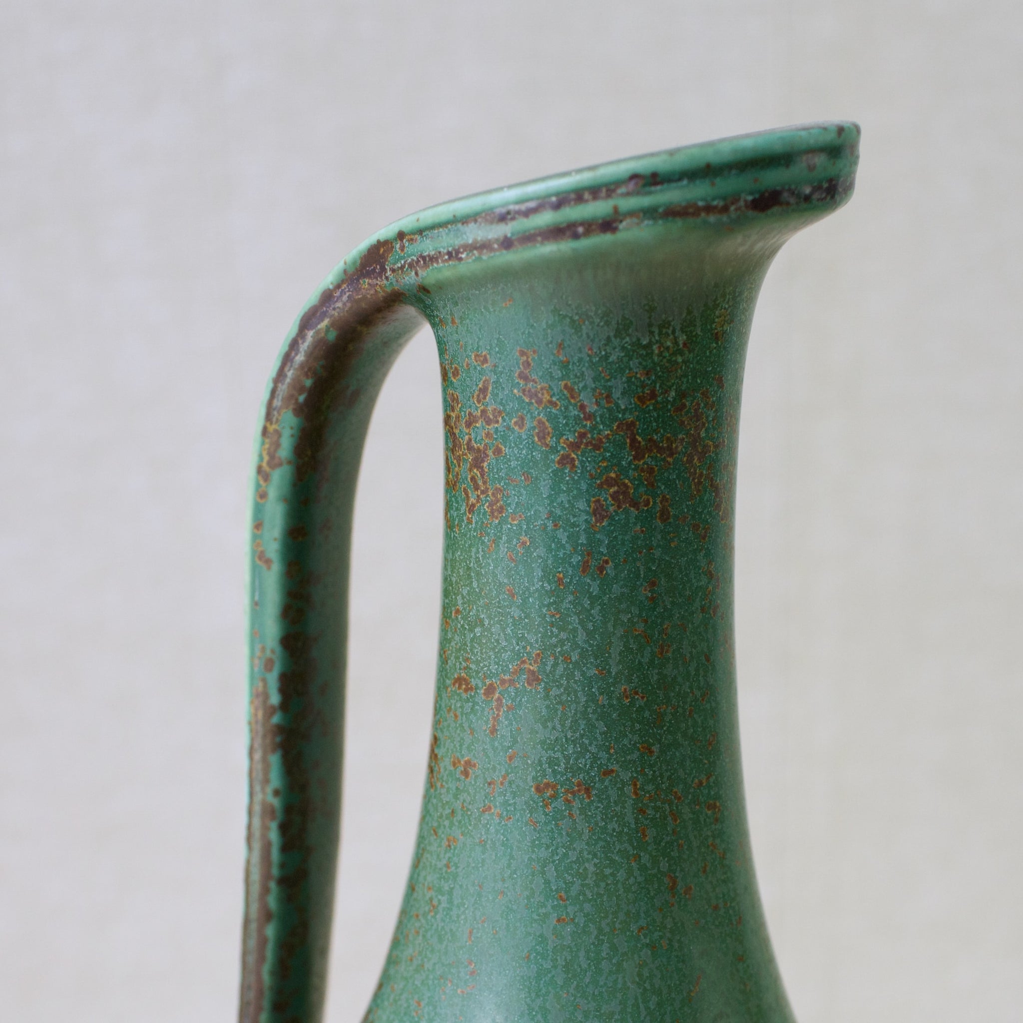 Gunnar Nylund Giant Handled Vase – Art & Utility