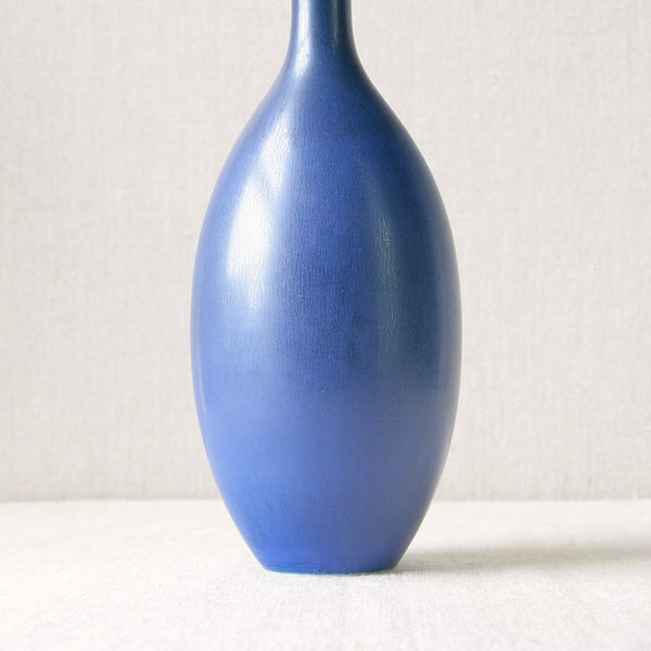Stig Lindberg Drejargods large cobalt blue vase, designed and handmade in 1960's
