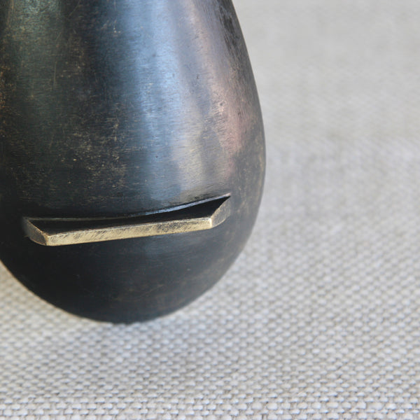 Detail of Richard Rohac brass vide-poche from Vienna, Austria, a 1950s modernist design shaped as a leaf.