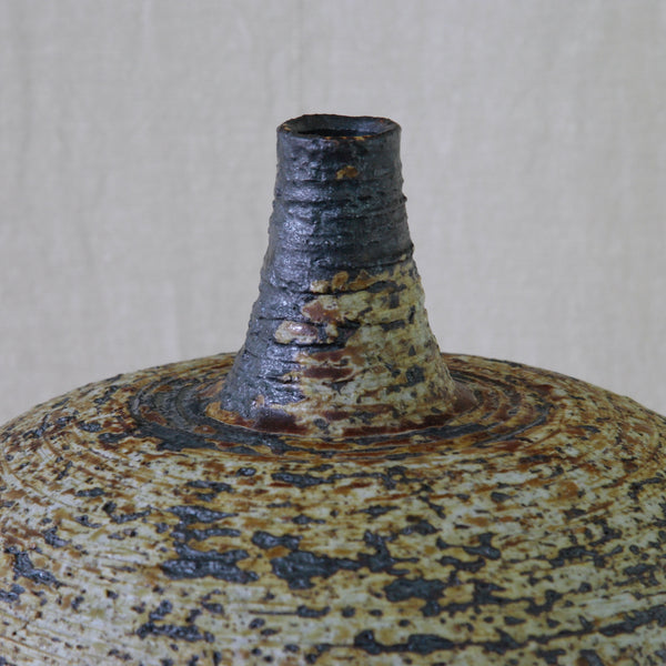 Annikki Hovisaari Art Department vase for Arabia Finland, an individually handmade studio ceramic dating from circa 1965.