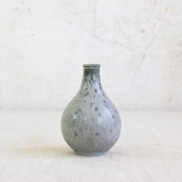 Arne Bang Model 71 stoneware vessel with pond-like dappled glazing reflecting early mid-century Danish studio craftsmanship. 
