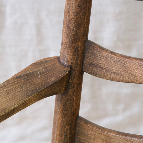 Organic Modernist Ole Wanscher 1755 armchair by Nordic manufacturer Fritz Hansen, a fantastic embodiment of the ethos of mid-20th century Scandinavian design.