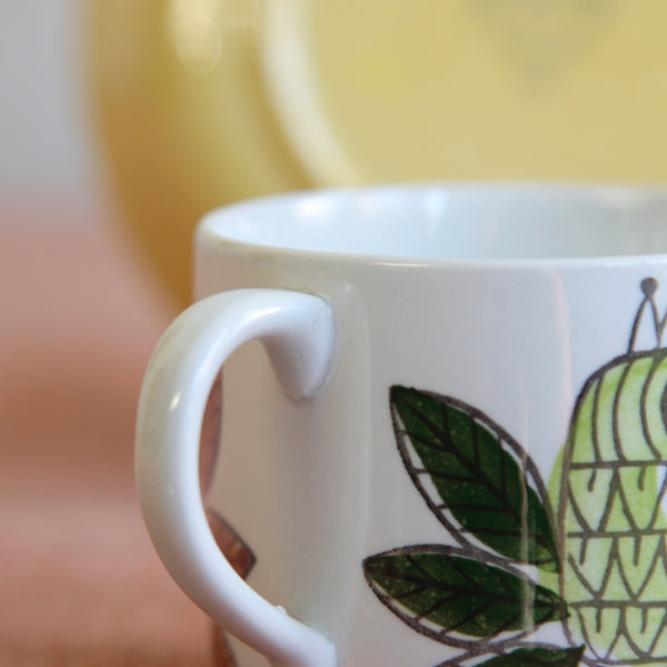 Bright and playful King pattern cup and saucer by Marianne Westman for Rörstrand, Sweden — a collectible example of mid-century ceramic artistry.