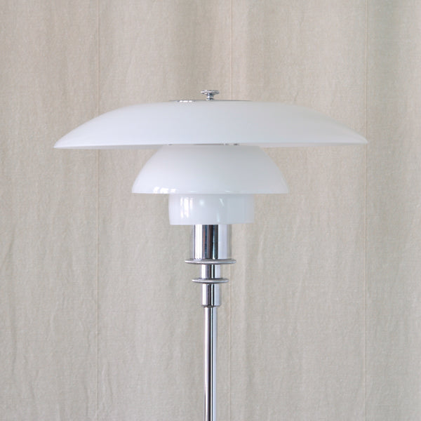 1970s Louis Poulsen PH 3/2 table lamp by Poul Henningsen, a vintage example of his celebrated three-shade lighting system.