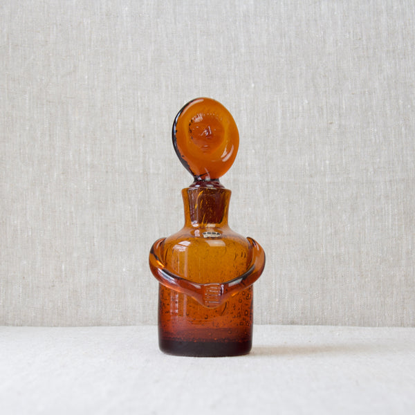 Erik Hoglund amber 'People' decanter, an iconic Scandinavian glass design from the 1960's