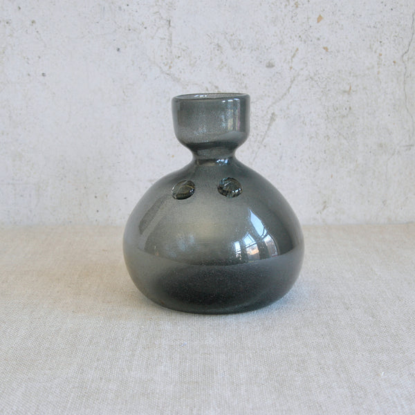 Head on shot of a Mid-century Swedish glass vase by Erik Höglund for Boda, handcrafted in the early 1950s. For sale in the UK from Nordic design gallery Art & Utility.