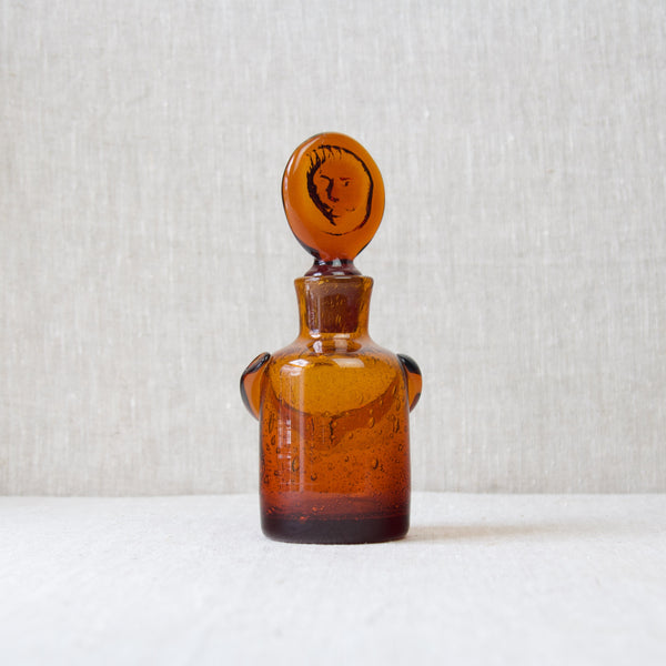 Amber bubbly glass 'People' decanter by Erik Hoglund, and iconic Mid Century Modernist Swedish design