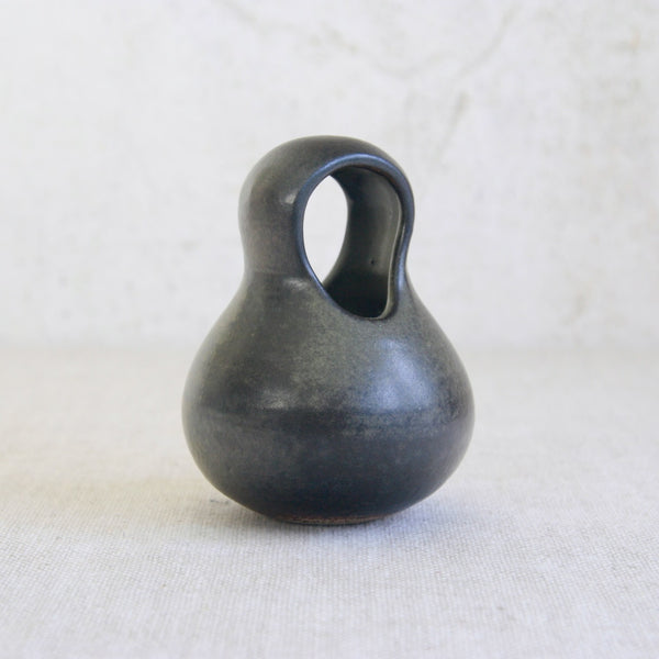Mid-century Finnish studio pottery by Francesca Mascitti Lindh, merging modernist sensibility with primitive sculptural expression.
