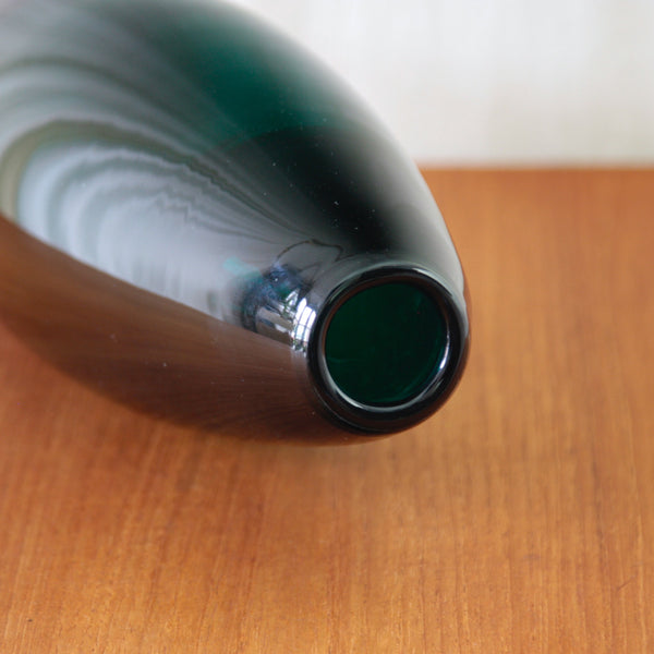 Per Lütken model 17660 torpedo vase, detail of rim.