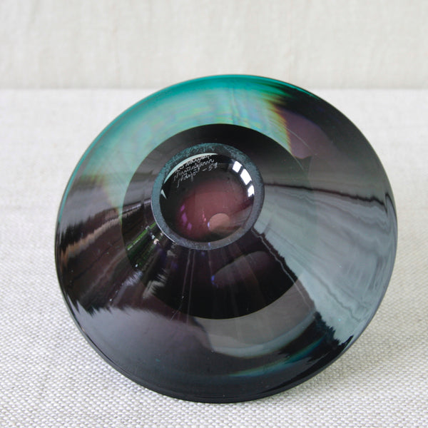 Underside or base of a rare Kaj Franck Lentävä lautanen KF 235 art glass object for Nuutajarvi glassworks, its flattened double-cone form inspired by a 1950s flying saucer. Hand-etched signature reads 'K. Frank, Nuutajärvi Notsjö, 1958'.