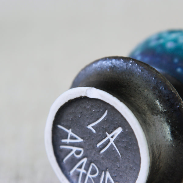 Detail of chipped ceramic.