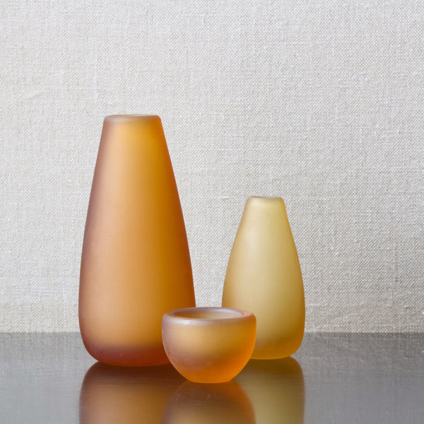 Trio of Riihimaki Finland organic modernist glass Meripihka vases designed by Nanny Still 1953