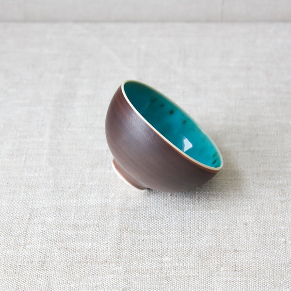 Arabia Finland porcelain tea bowl, designed in the 1950's by Friedl Holzer-Kjellberg