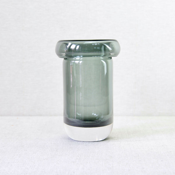 Substantial and tall Nanny Still 'Pörriäinen’ vase in cased silver-grey and clear glass. Made by Riihimaki Lasi Oy, Finland. For sale in the UK from Nordic design gallery Art & Utility.