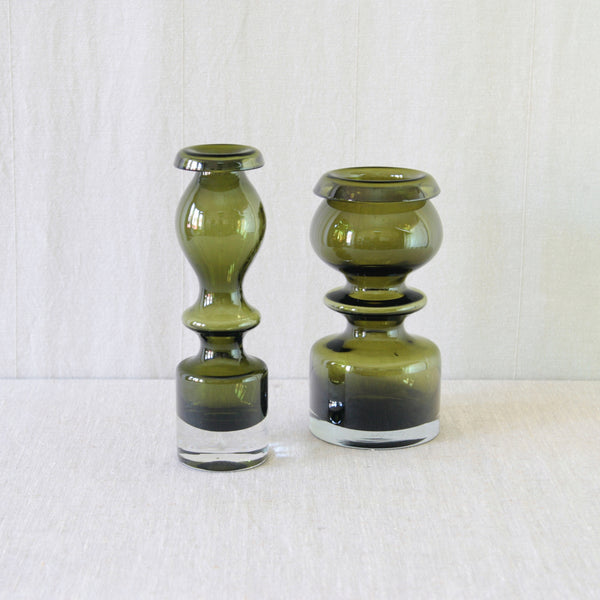 Hooped olive green glass "Pompadour" vases by Nanny Still, 1404 and 1405 models.