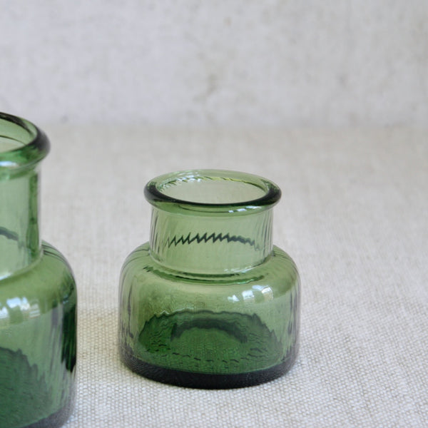 Detail of smaller Riihimäen Lasi Neptuna vase by Nanny Still, a refined example of postwar Finnish glass combining tradition and modernity. For sale in the UK.