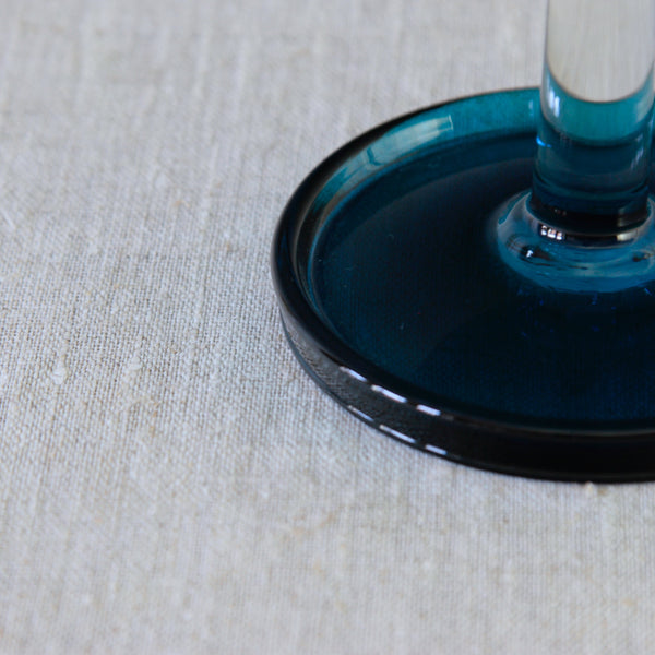 Close-up of Nanny Still’s Harlekiini bowl