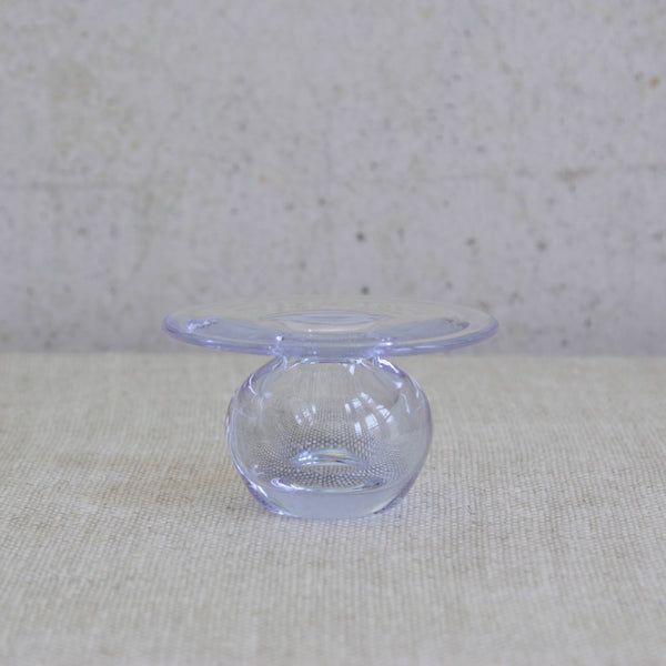 Riihimäki Saturnus vase or art object by Nanny Still featuring colour-changing neodymium glass. Rare collectible Nordic design for sale in the UK.