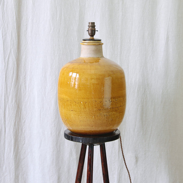 Nils Kähler vintage Danish table lamp in yellow glazed stoneware, rewired for use in the UK and dating from the 1960s.