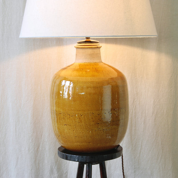 Vintage HAK Kähler table lamp by Nils Kähler, an expressive example of 1960s Danish ceramic lighting in glazed stoneware.