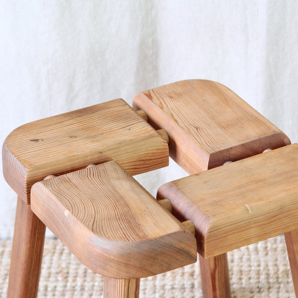 Olof Ottelin pine sauna stool produced by Finnsauna Lagerholm, Finland, circa 1955, with its distinctive geometric wooden seat.