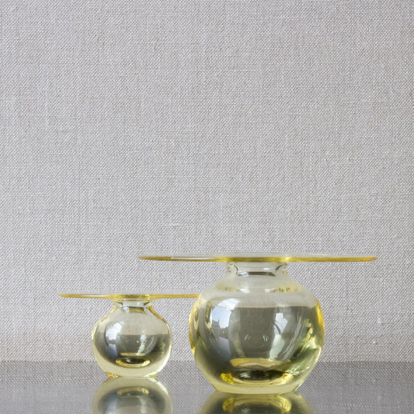 Modernist Finnish glass 'Saturnus' vases designed by Nanny Still for Riihimaki, 1960
