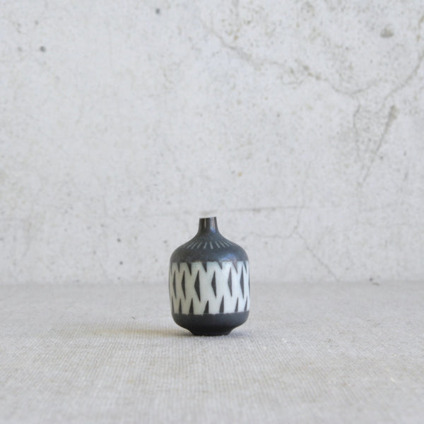 Miniature ceramic vase designed by Gunnar Nylund for Rörstrand, Sweden, circa 1960