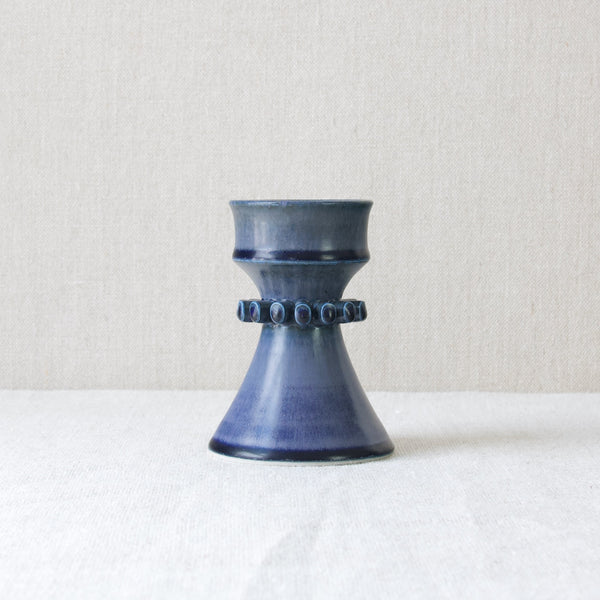 Stylish mid-century modern handmade vase by Hertha Bengtson, Hoganas, Sweden