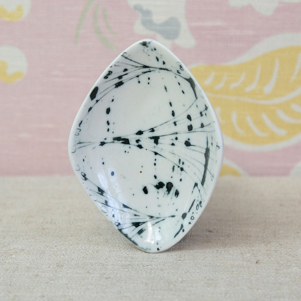 Susan Parkinson biomorphic porcelain pin dish with abstract hand-painted decoration, circa 1955