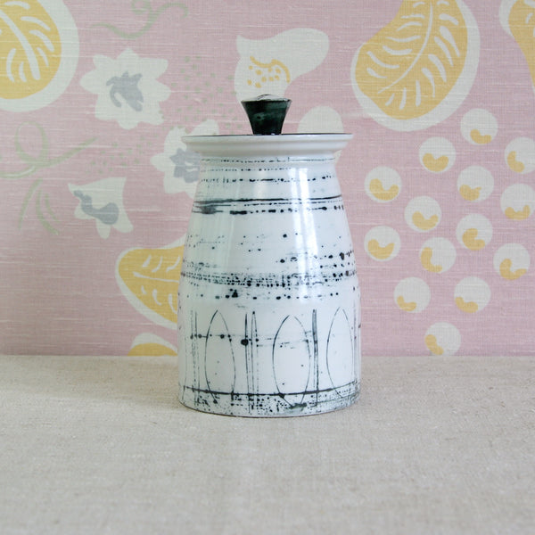 Susan Parkinson Medium Storage Jar, a Modernist porcelain vessel from circa 1960