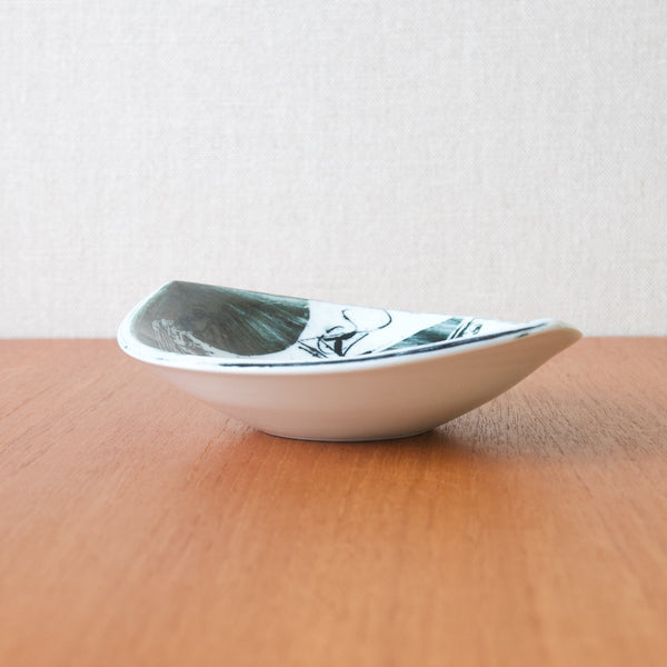 Modernist eye-shaped ceramic dish designed by Susan Parkinson