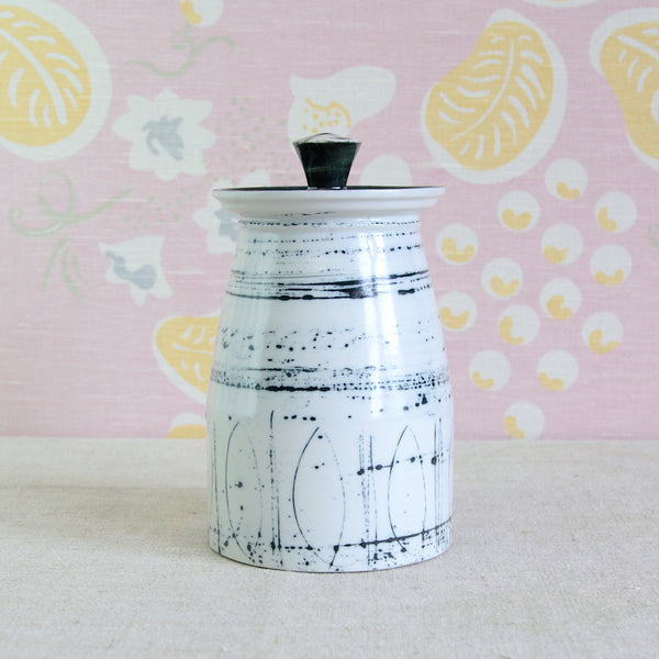Susan Parkinson Medium Storage Jar with elegant tapered form and contrasting black lid