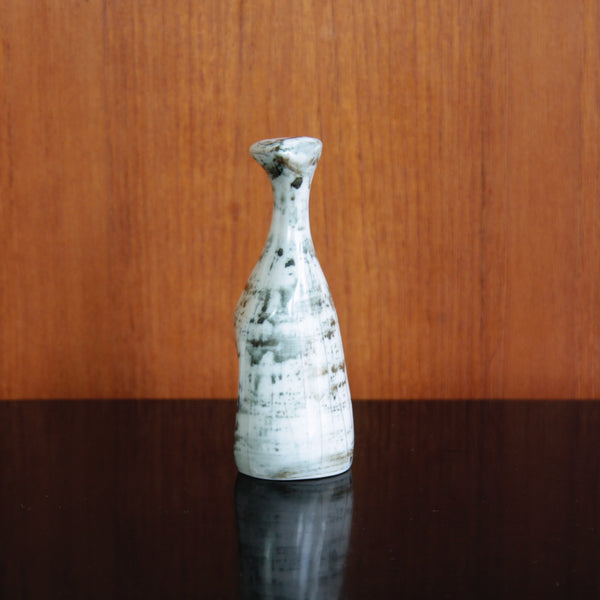 Susan Parkinson seated cat figurine, 1950s, postwar Modernist ceramics, for sale in the UK from Art & Utility.