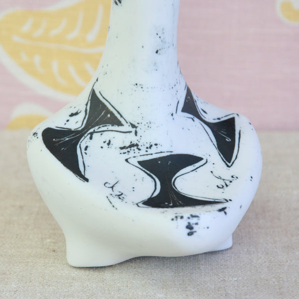Picassoettes and post-war British ceramics, Susan Parkinson Large Bird with lively abstract surface decoration