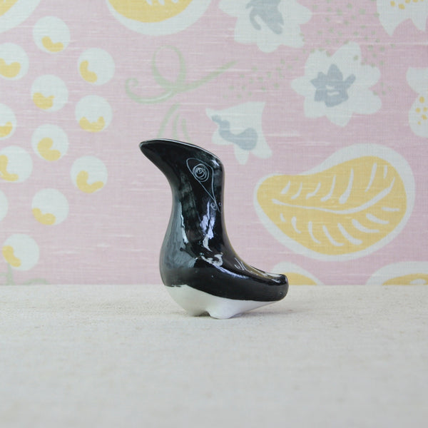Susan Parkinson Parkinson Pottery bird showing its distinctive sculptural Modernist silhouette