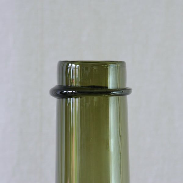 Close-up of Tapio Wirkkala ring bottle.