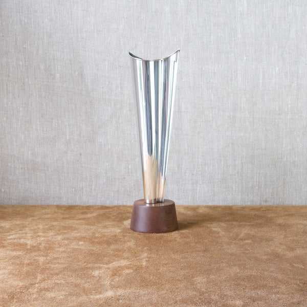 A model TW228 vase by Tapio Wirkkala, this design was produced in three sizes, 21, 26 and 30 cm tall. This example stands with a height of 26 cm.