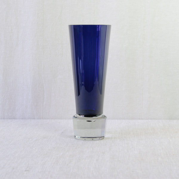 1. Unto Suominen purple glass vase for Nuutajärvi Notsjö, available from UK Scandinavian and mid-century design gallery Art & Utility.