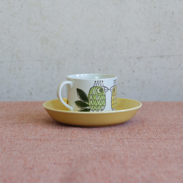 This King pattern cup and saucer by Marianne Westman for Rörstrand captures the cheerful spirit of Scandinavian modern design in vivid colour.