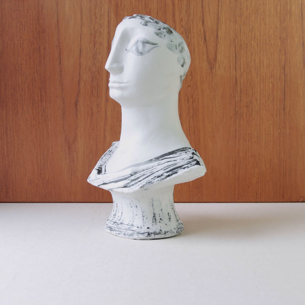 Susan Parkinson’s Greek Head, model 67 — a mid-century modern British ceramic masterpiece, for sale in the UK from design gallery Art & Utility.