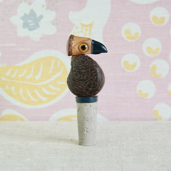 Bernard Charles Howell YZ bird bottle stopper showing its sculptural Art Deco profile