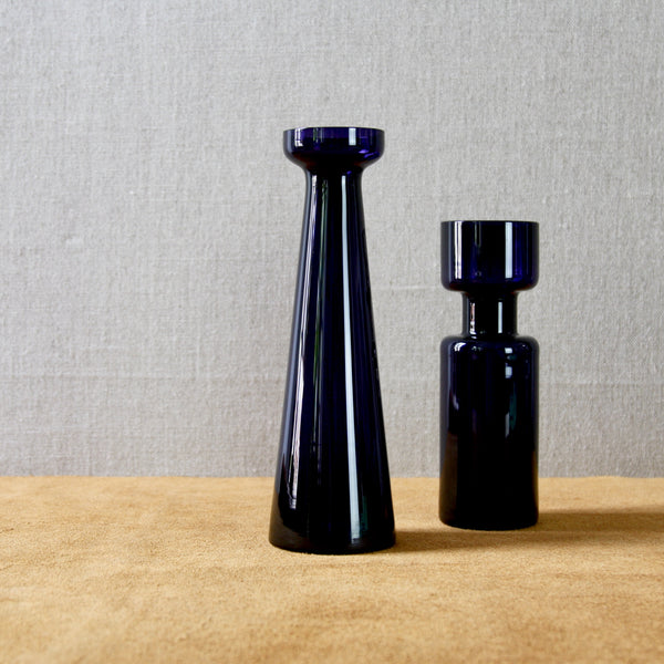 two Modernist scandinavian vintage vases designed by Kaj Franck for Nuutajarvi Notsjo, Finland