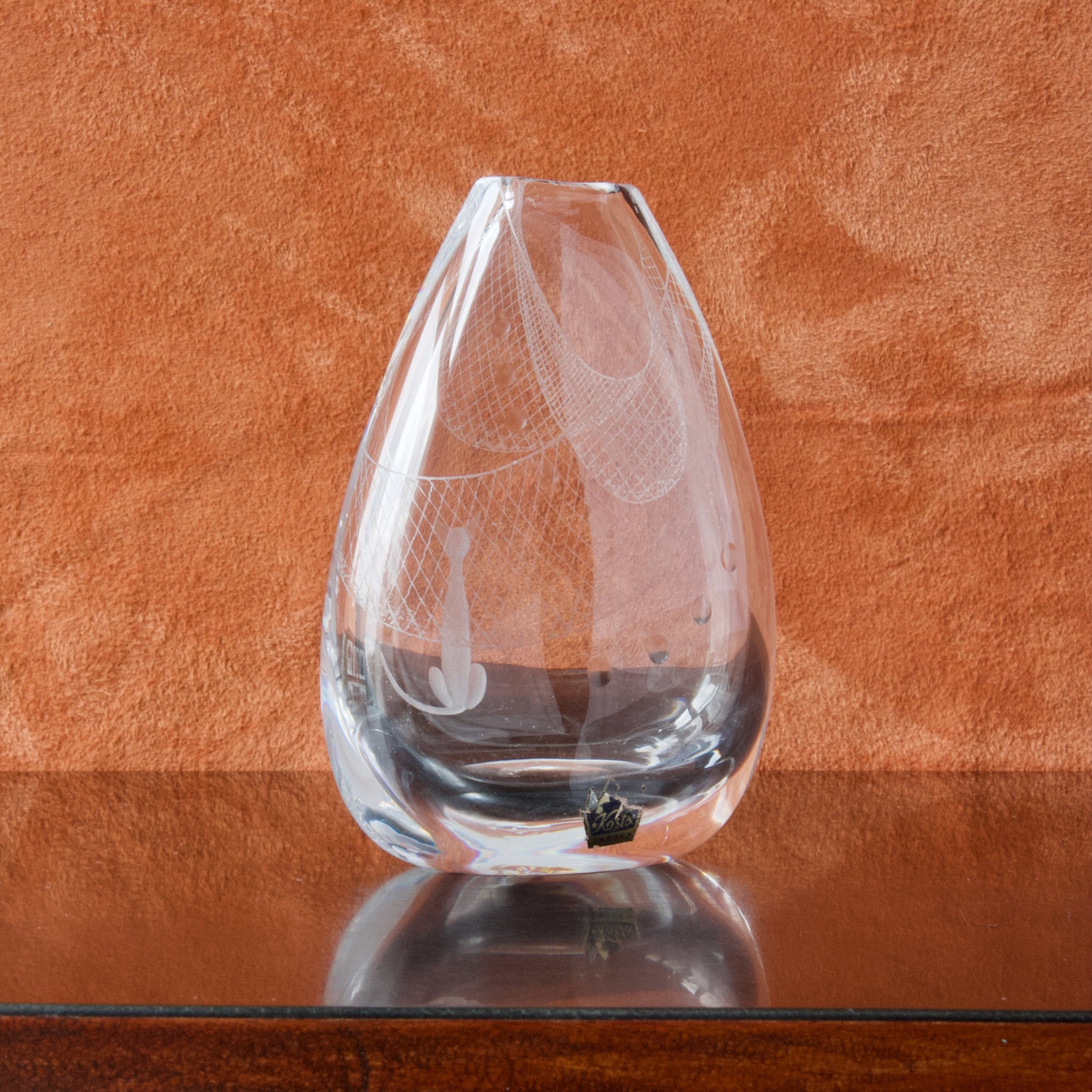 Vicke Lindstrand 'Det Luktar Fisk' Vase – Art & Utility