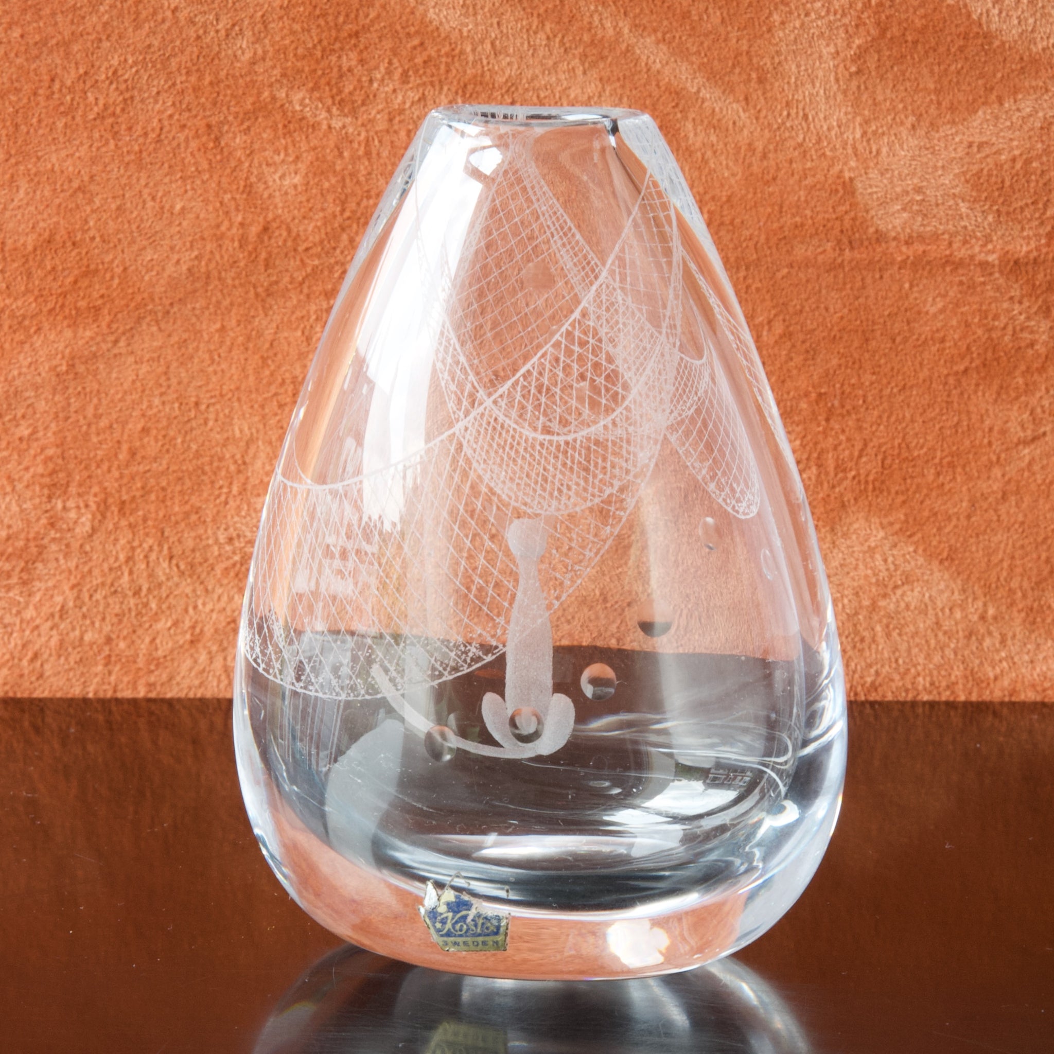 Vicke Lindstrand 'Det Luktar Fisk' Vase – Art & Utility