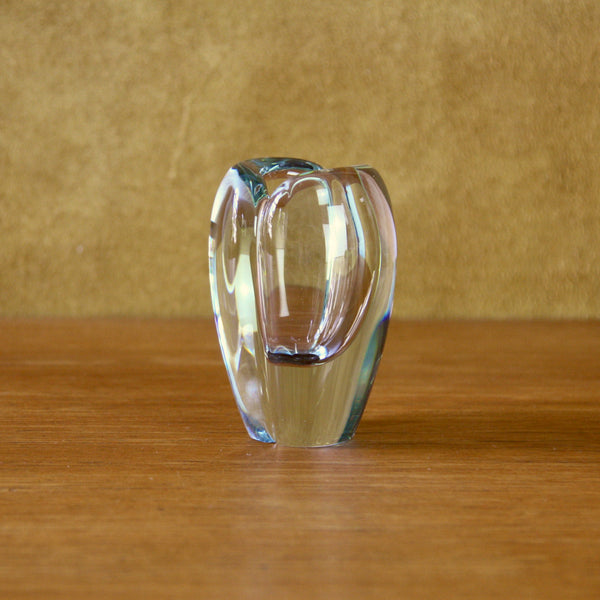 Impressive Finnish glass vase by Kaj Franck for Nuutajarvi Notsjo, Finland
