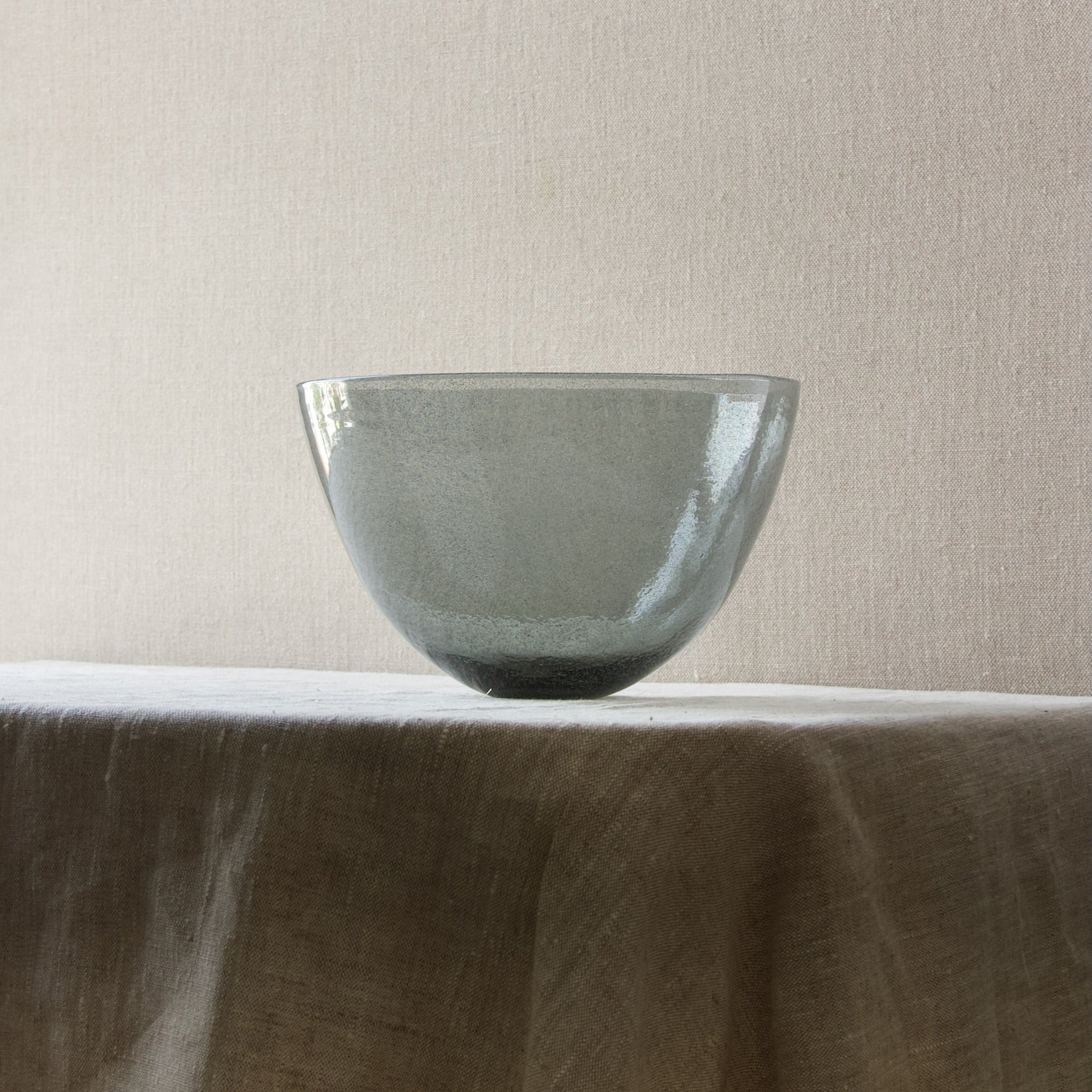 Erik Höglund Large Carborundum Bowl – Art & Utility